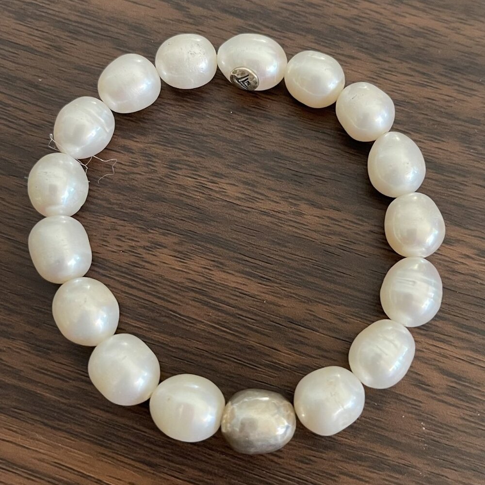 B2894 Silpada Sterling Silver Shine On Stretch Bracelet